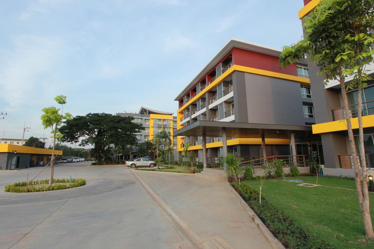 The Park 304 Executive Serviced Apartment Si Maha Phot Exteriér fotografie